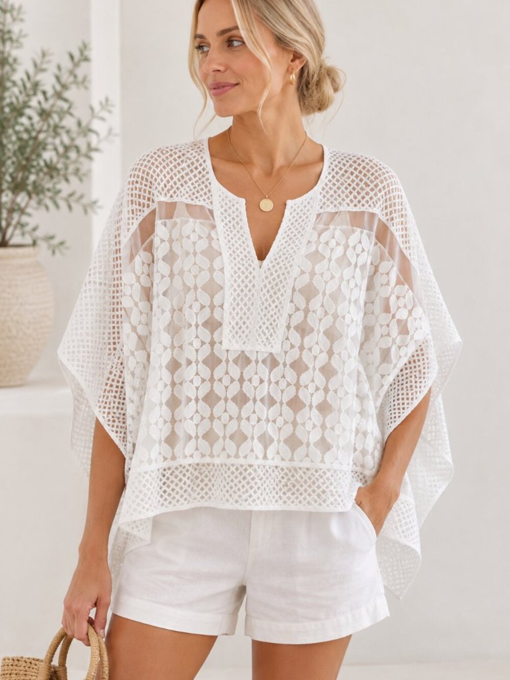 Anthropologie Ivory Lace Crochet Poncho Top Boho Festival Seventy Venezia OS